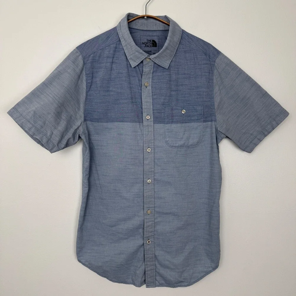 The North Face Mens Short Sleeve Button‎ Up Shirt Blue Chambray Size M